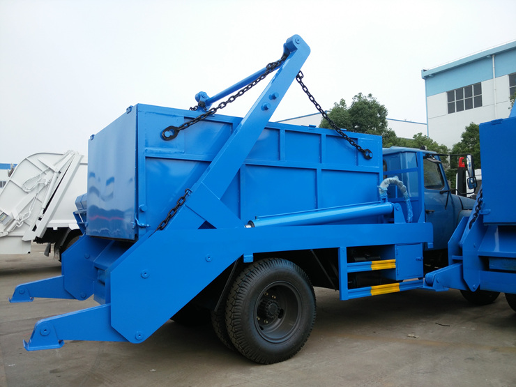 東風(fēng) 145型擺臂式垃圾車(chē)