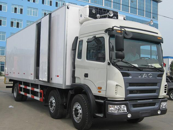 江淮9.45米貨廂冷藏車(chē)