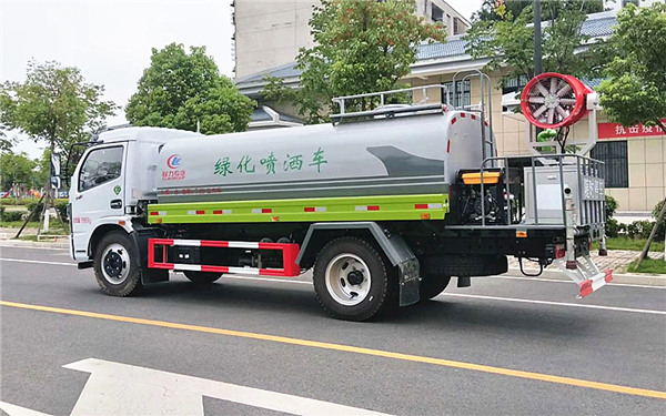 國六新款東風(fēng)福瑞卡F7霧炮車