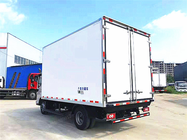 福田奧鈴速運(yùn)國六冷藏車