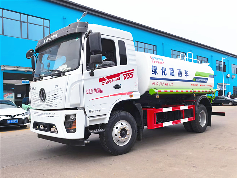 東風(fēng)新款專底D3灑水車