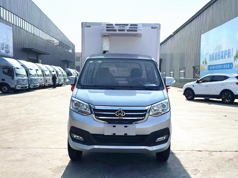 長(zhǎng)安金標(biāo)T3冷藏車